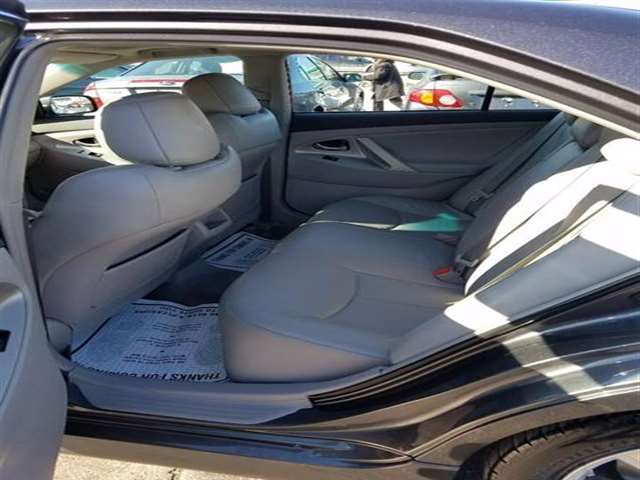 2011 Toyota Camry SE V6 4dr Sedan 6A